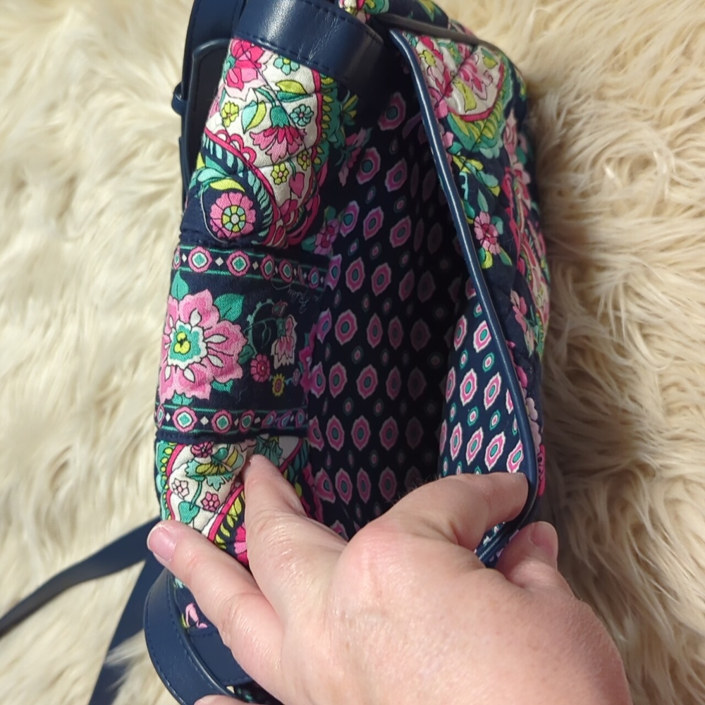 Vera Bradley Paisley flower pattern - Picture 3 of 7